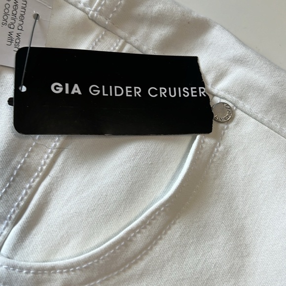 Liverpool The Gia Cruiser Pull On No See Through White Jean Shorts Size 12 - Picture 4 of 10